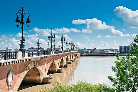 2 Oct 26 - Bordeaux