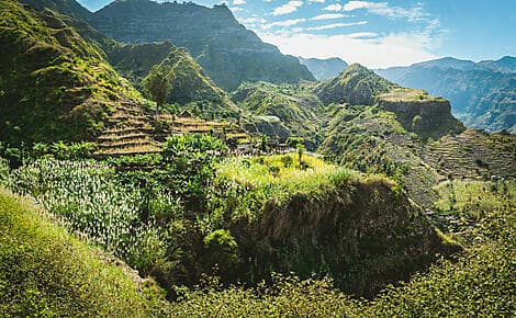 29 Nov 25 > 30 Nov 25 - Mindelo