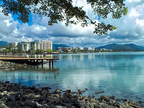 DISCOVER CAIRNS (1 NIGHT)