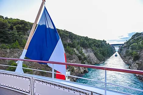 26 Mar 26 - Crossing the Corinth Canal