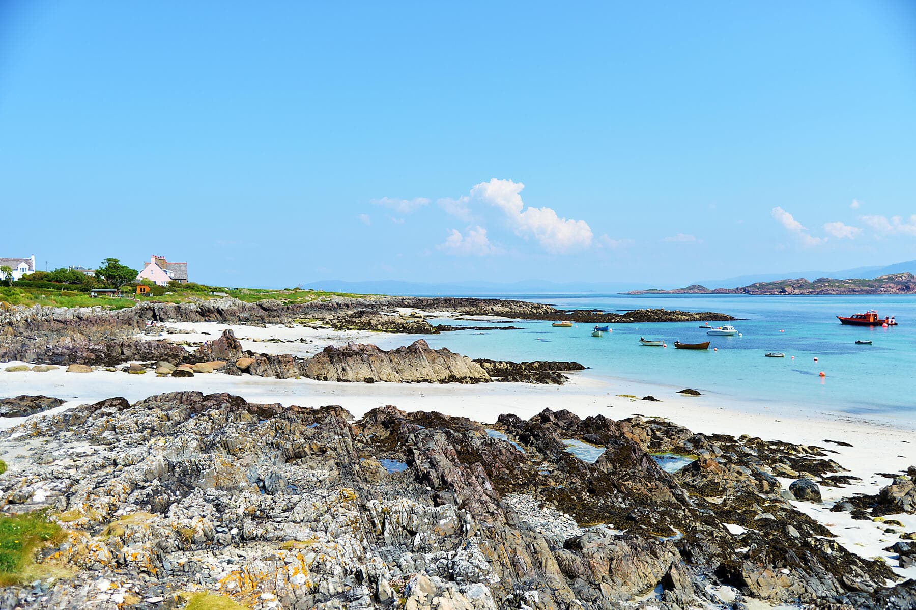 The Hebrides archipelago, a journey deep into the heart of the wilderness 