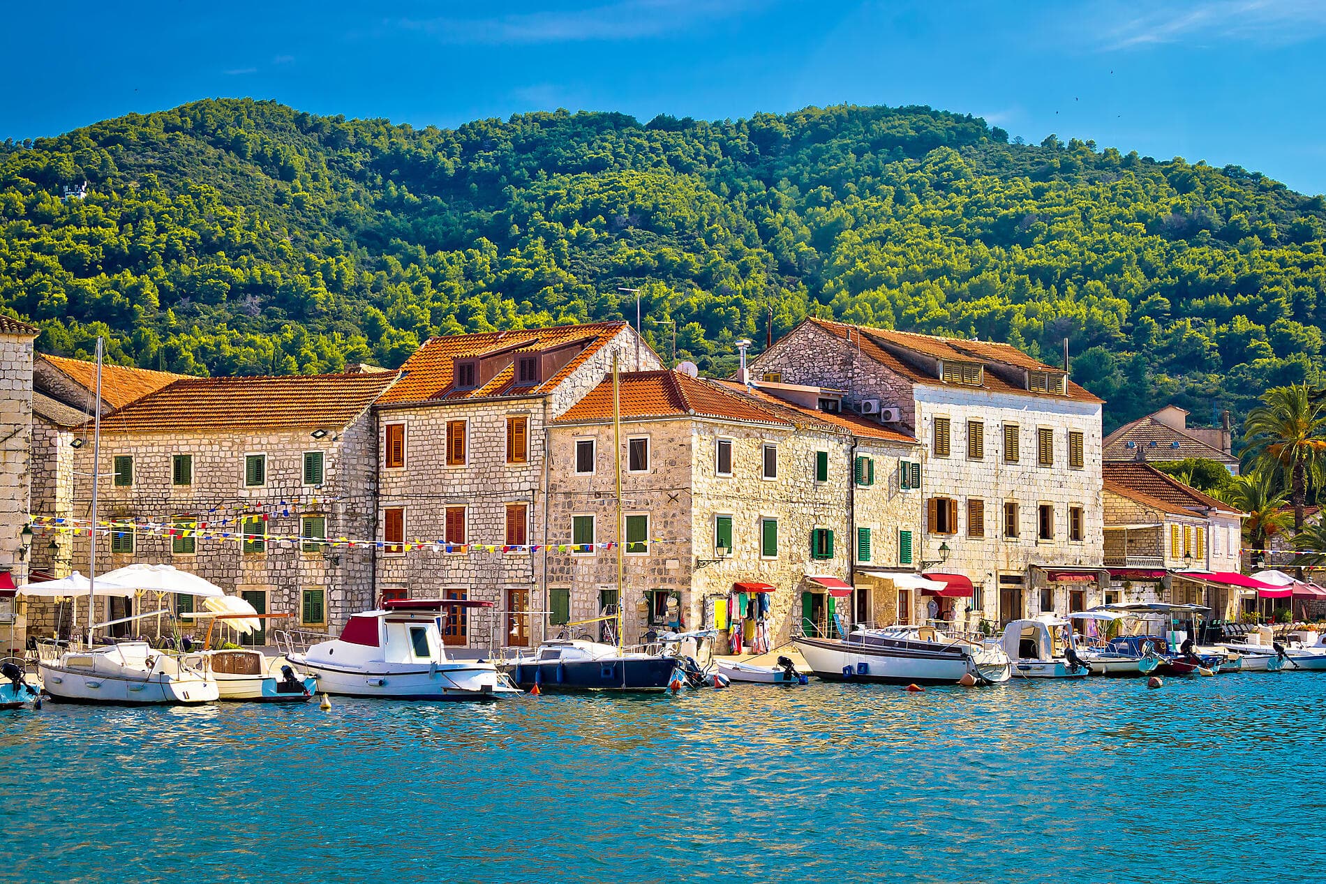 From the city of the gods to the Dalmatian coast 