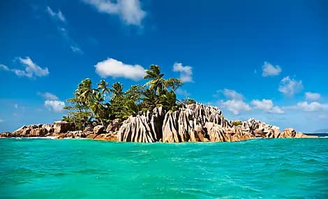 31 Jan 26 - Praslin Island