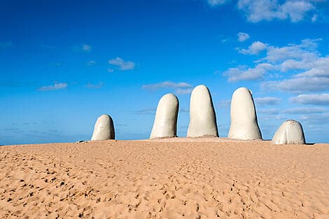 18 Mar 27 - Punta del Este