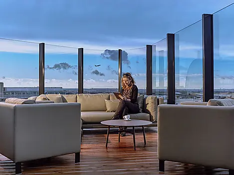 COMFORT PACKAGE: TRANSFER AIRPORT/HOTEL + NIGHT IN PARIS CDG AIRPORT
