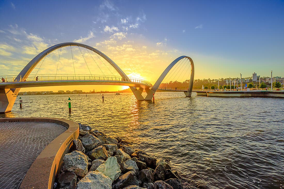 OVERNIGHT IN PERTH (1 NIGHT)