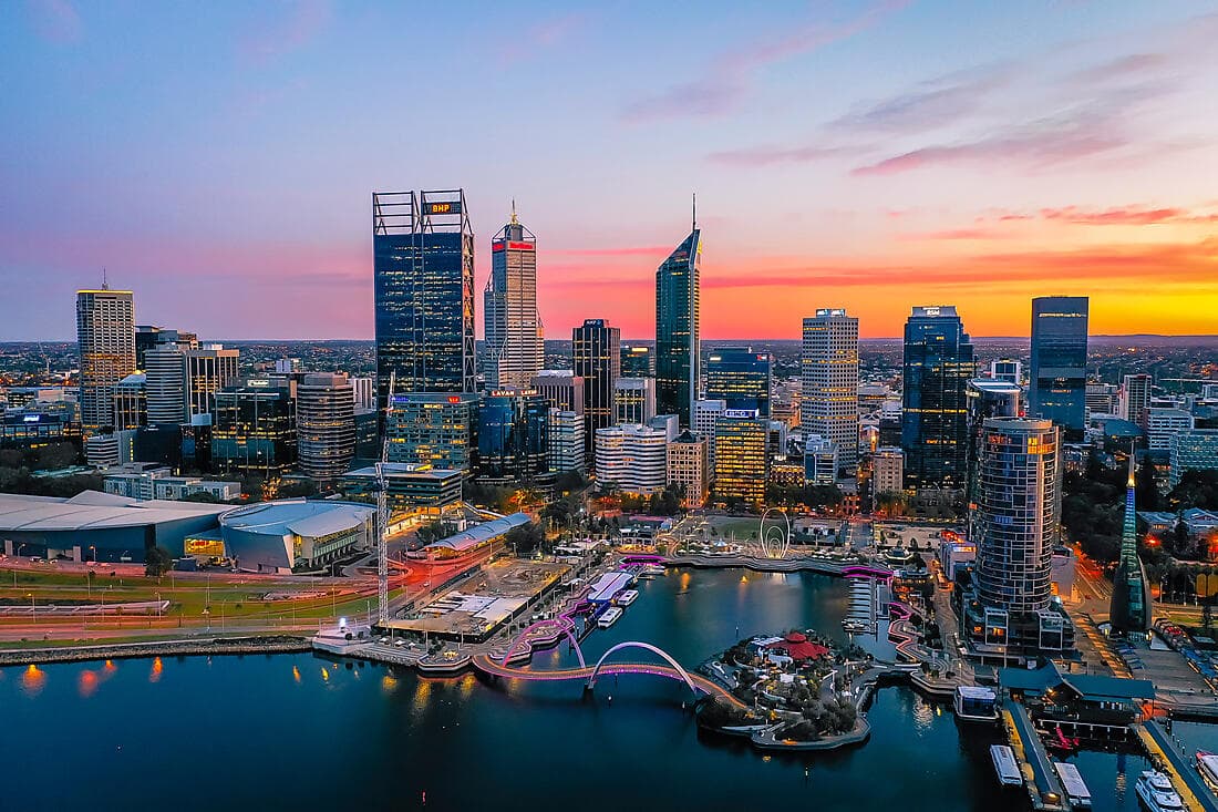 OVERNIGHT IN PERTH AND FLIGHT TO BROOME (1 NIGHT)