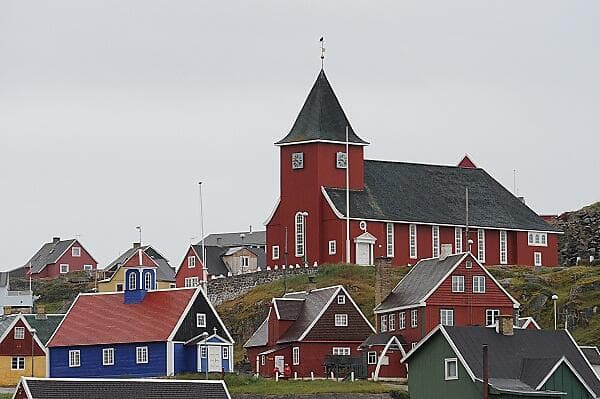 Wilderness from Greenland to the East Coast of Canada 