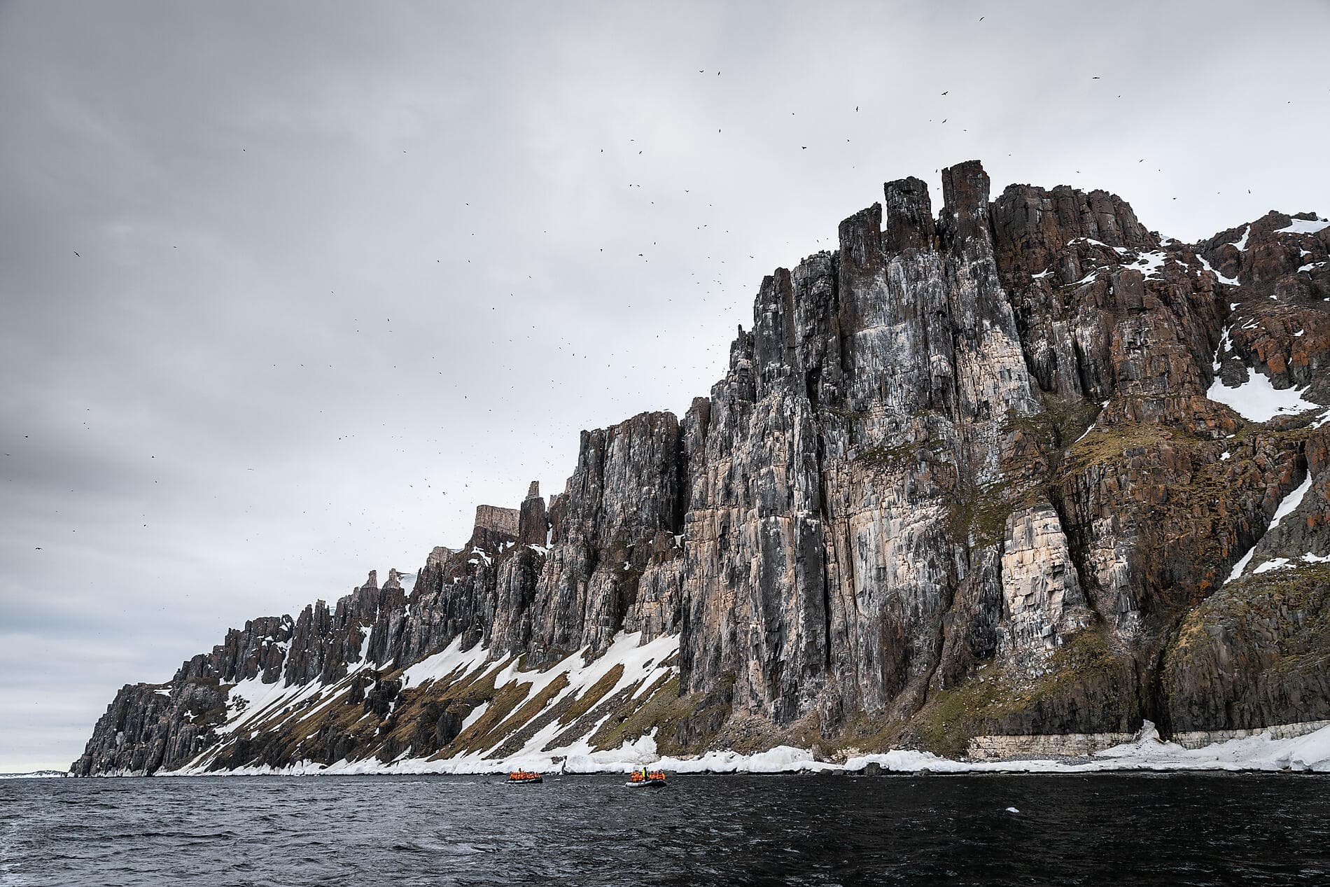In the ice of the Arctic, from Greenland to Svalbard 
