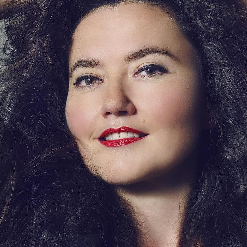stephanie-d-oustrac-mezzo-soprano-photo-perla-maarek-1572026433 - Copie.jpg