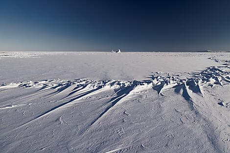 23 Apr 27 - Exploring the Nares Strait
