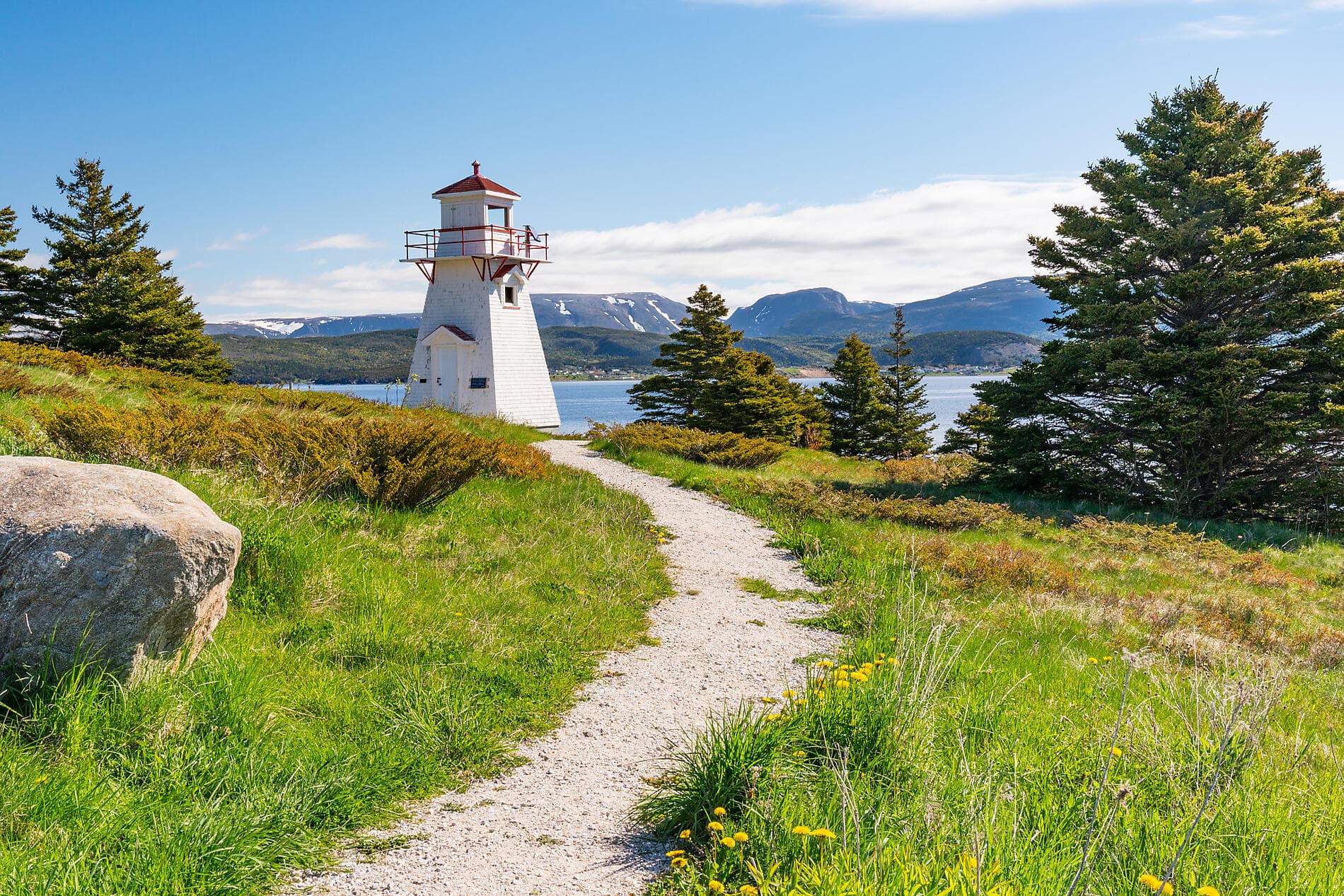Wilderness from Greenland to the East Coast of Canada