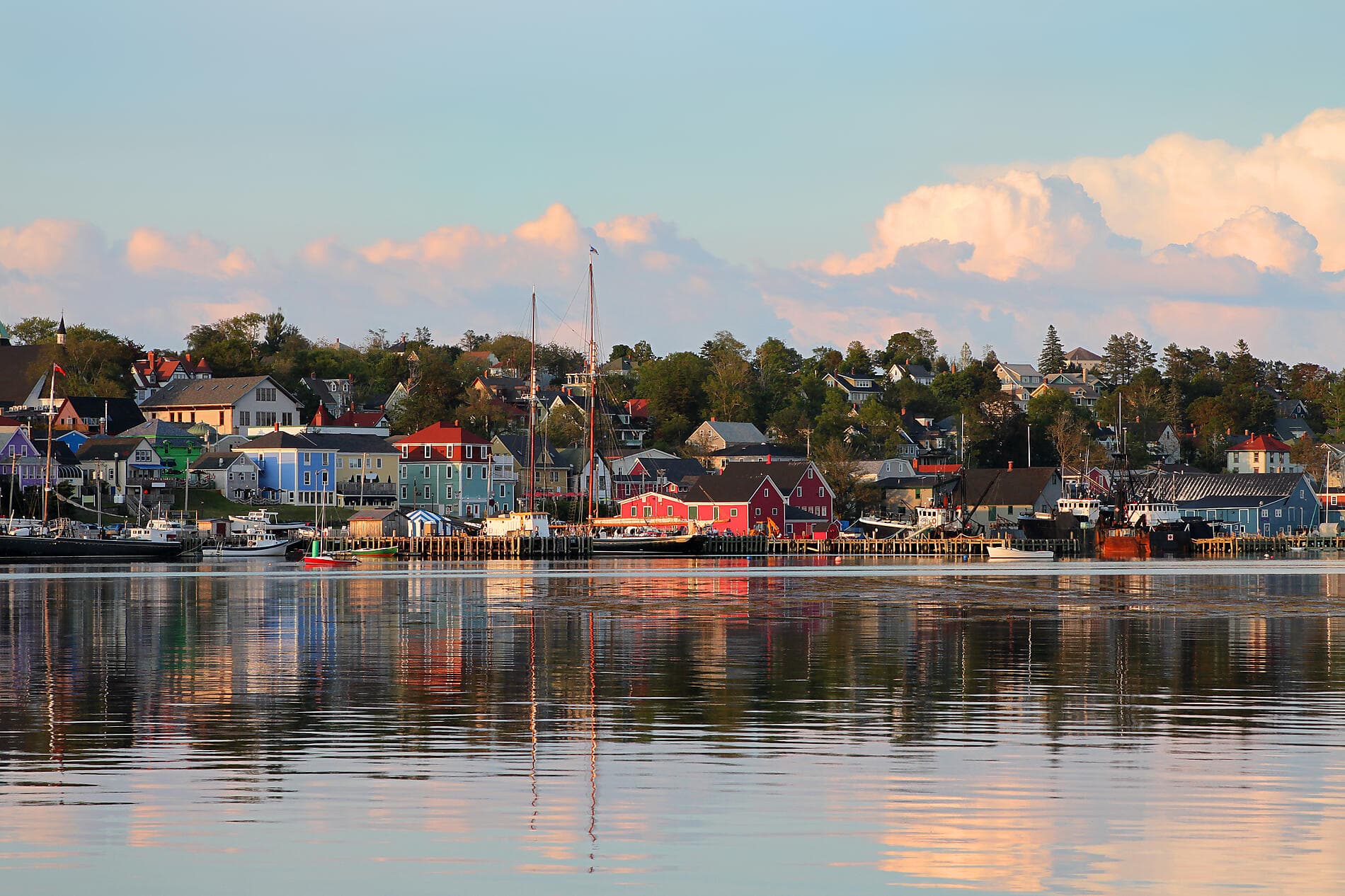 Fall Foliage on the St. Lawrence: Québec to the Canadian Maritimes – with Smithsonian Journeys