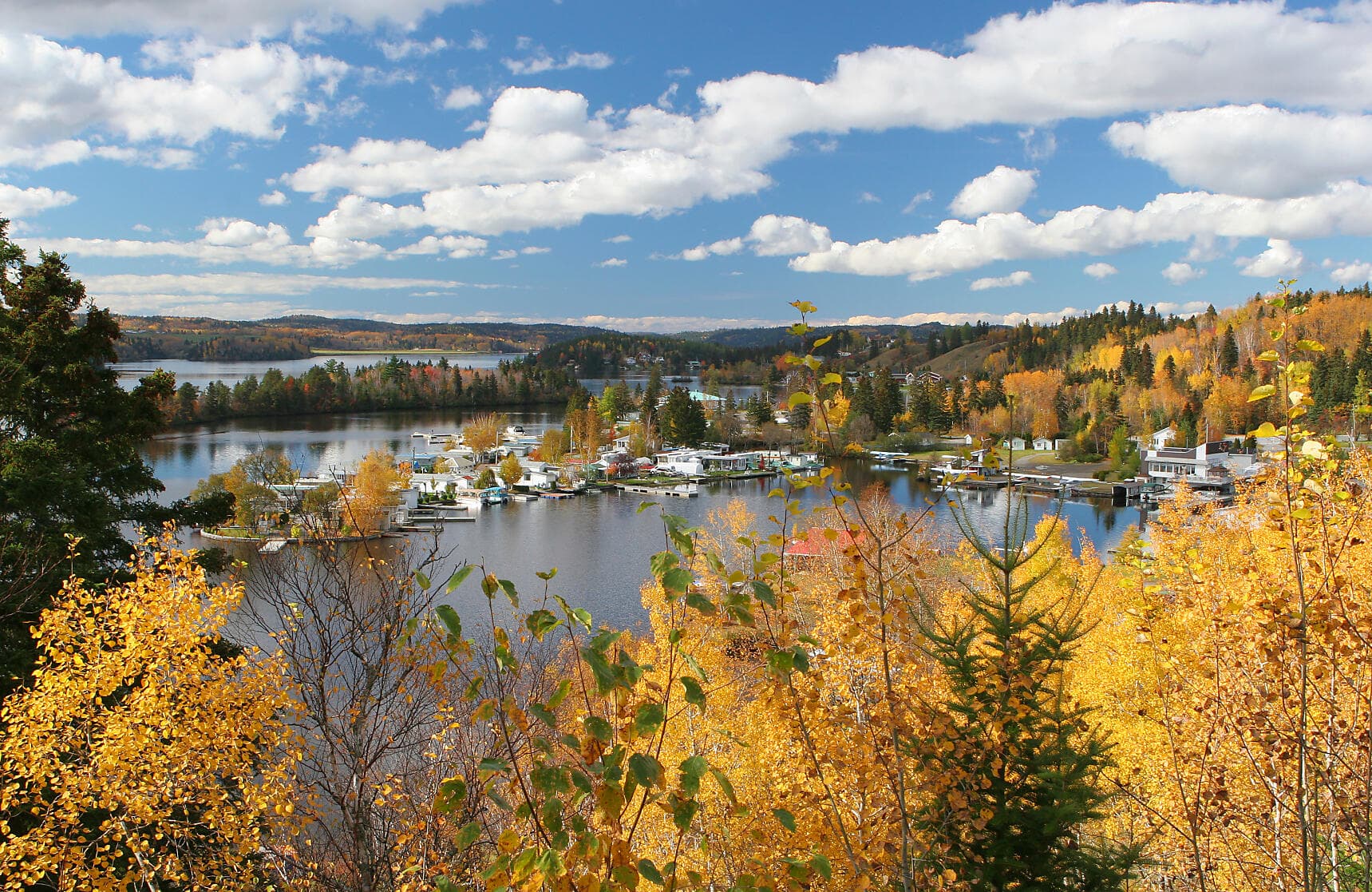 Fall Foliage on the St. Lawrence: Québec to the Canadian Maritimes – with Smithsonian Journeys