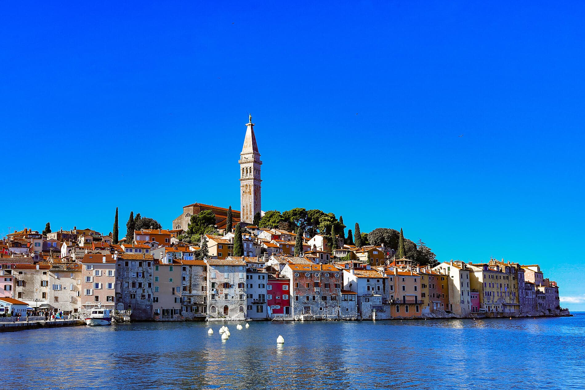 From the canals of Venice to the city of gods 