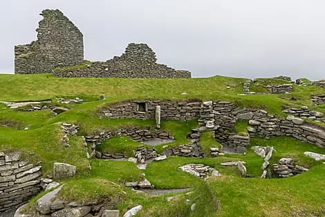 28 May 27 - Lerwick, Shetland Islands