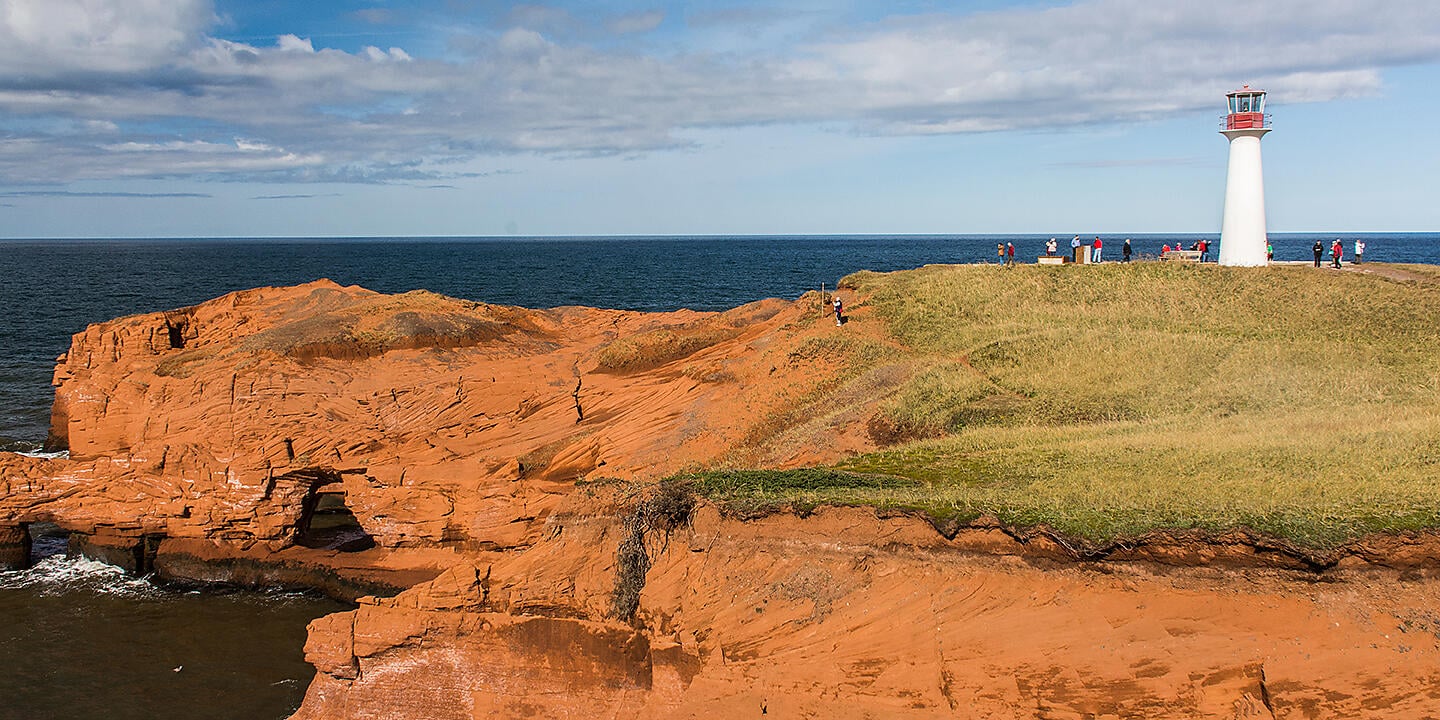 Fall Foliage on the St. Lawrence: Québec to the Canadian Maritimes – with Smithsonian Journeys Fall Foliage on the St. Lawrence: Québec to the Canadian Maritimes – with Smithsonian Journeys