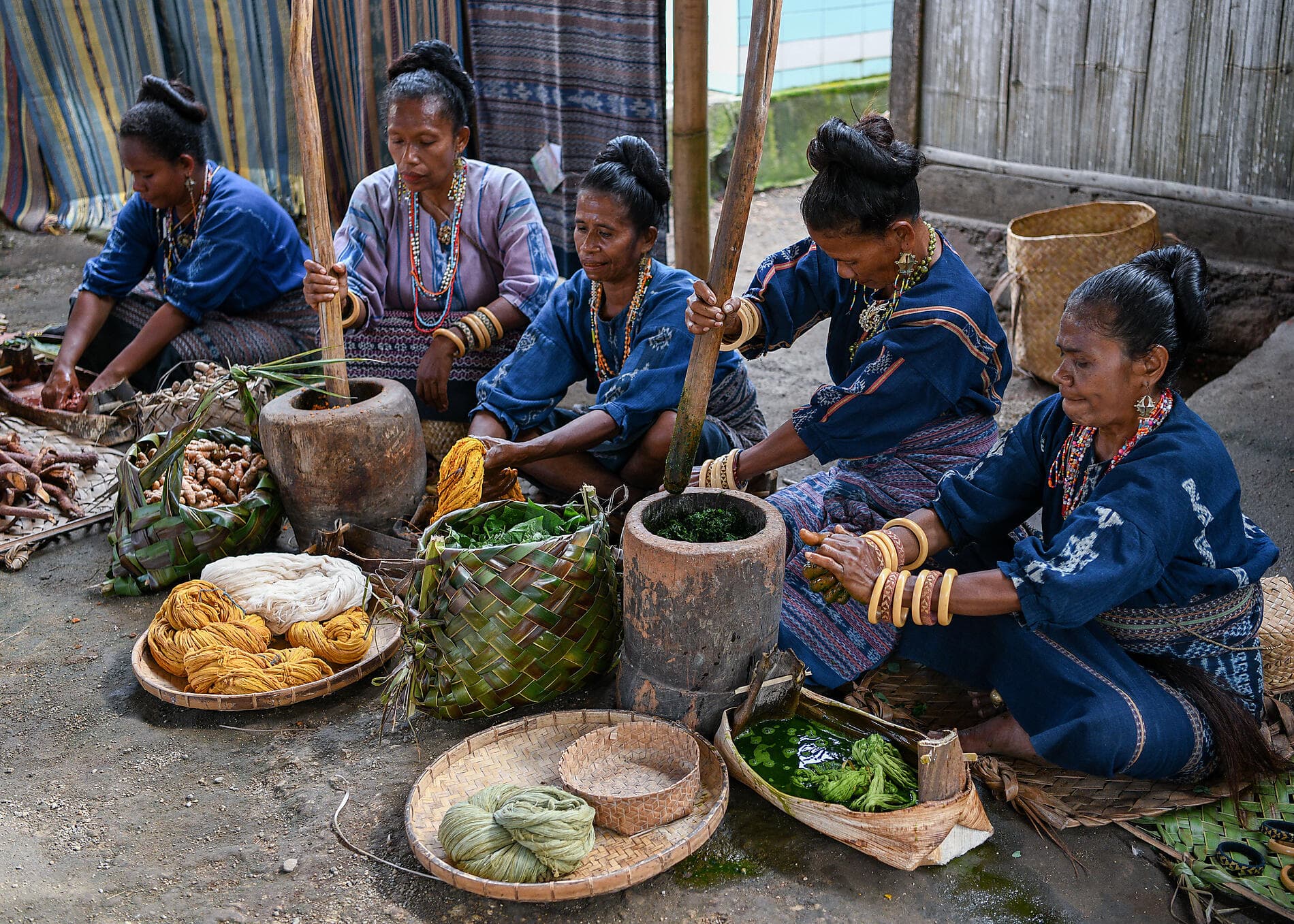 Voyage to Indonesia: Dragons, Reefs, and the Spice Islands – with Smithsonian Journeys