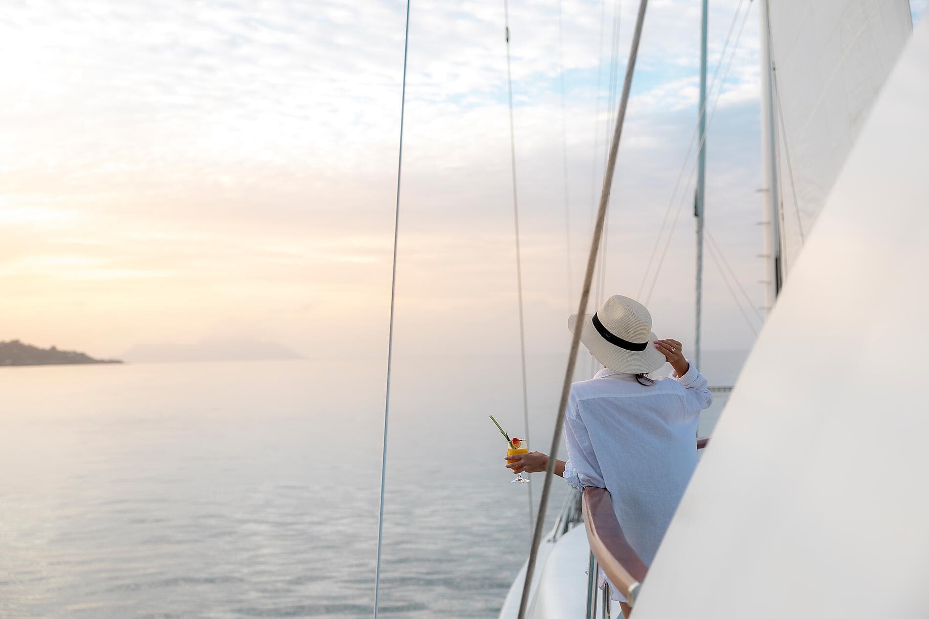 Reverie under sail in the heart of the Lesser Antilles