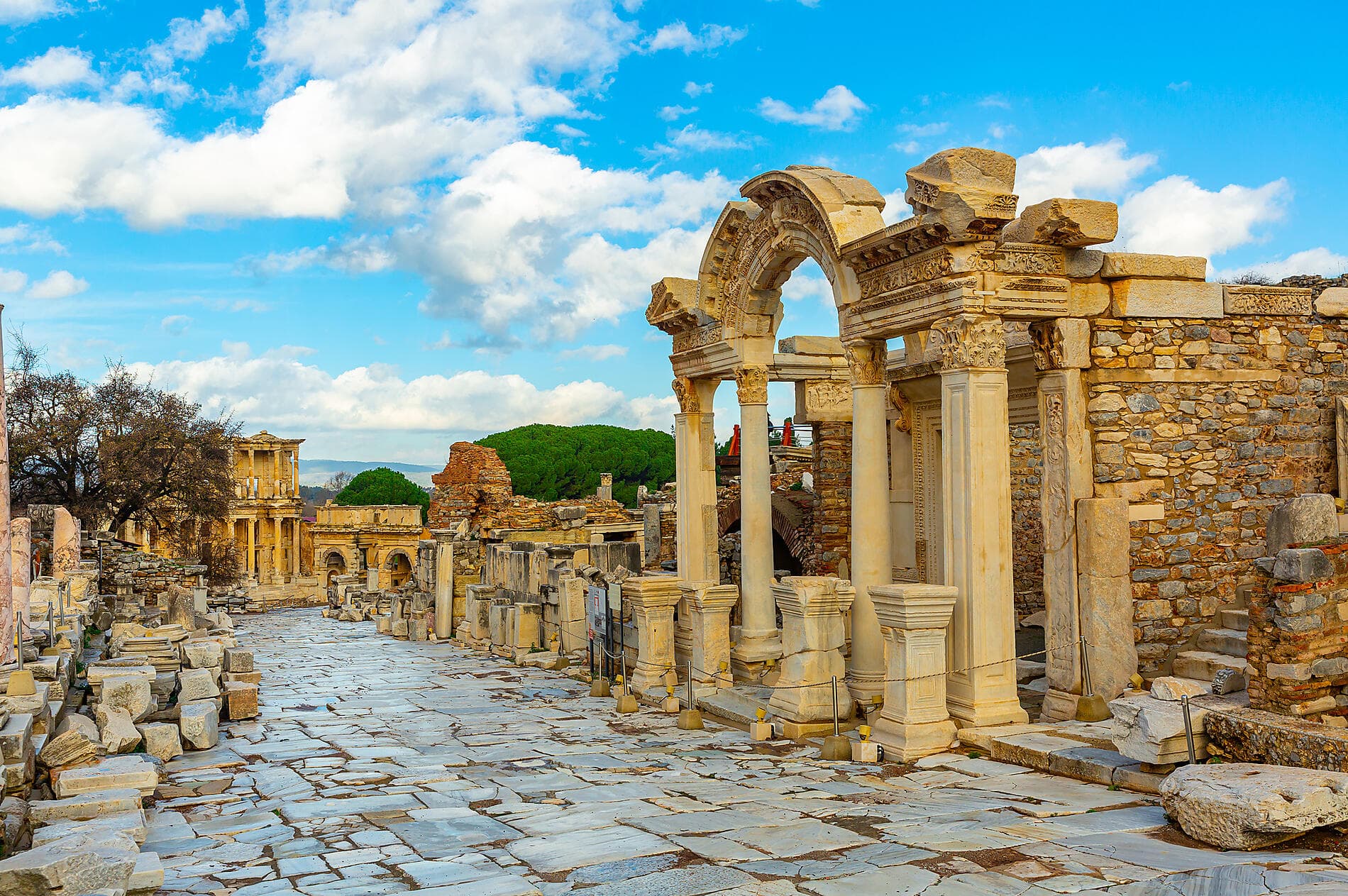 Cruising the Greek Islands of the Southern Aegean – with Smithsonian Journeys