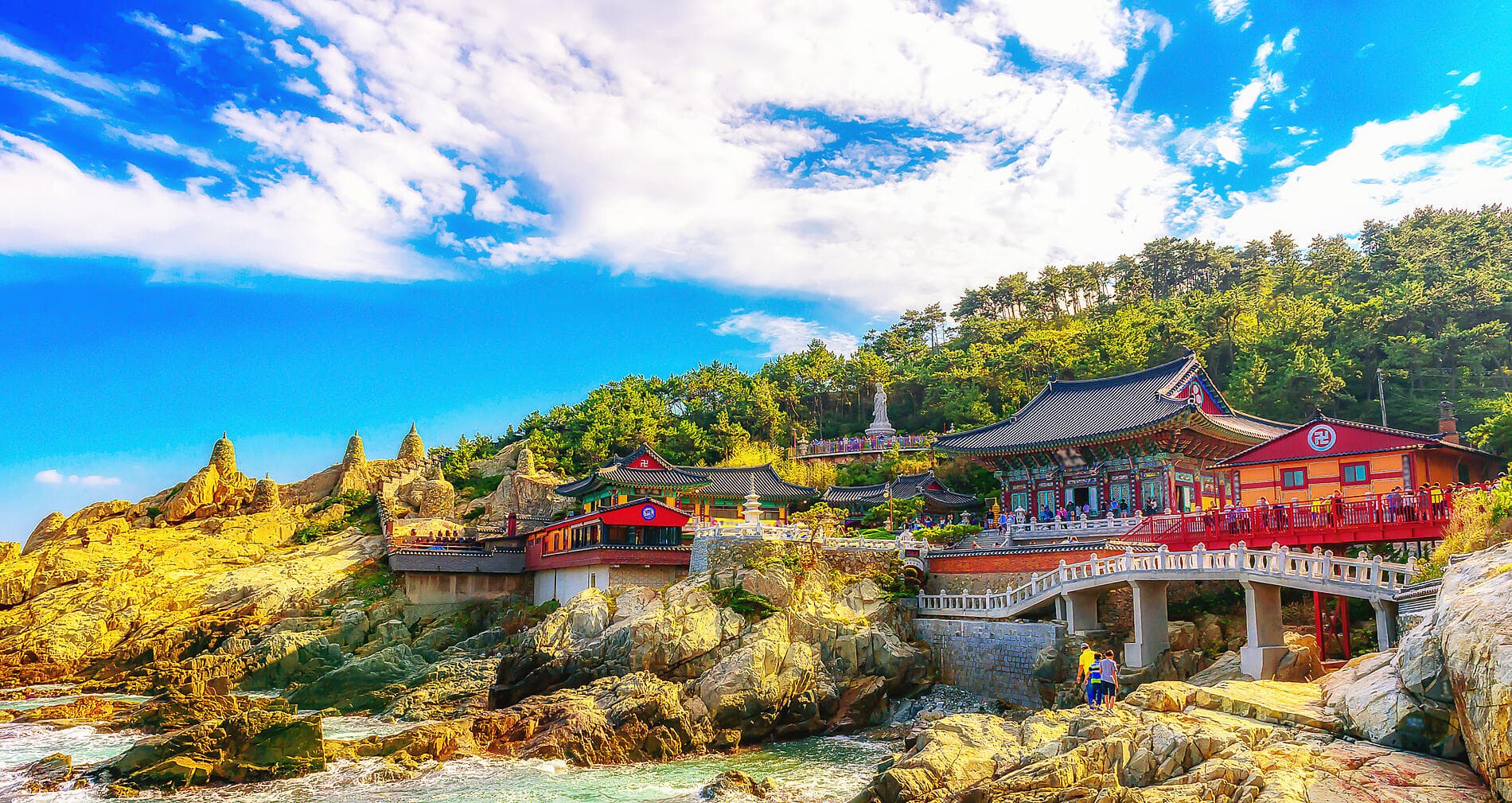 Japanese ancestral traditions and legendary shrines