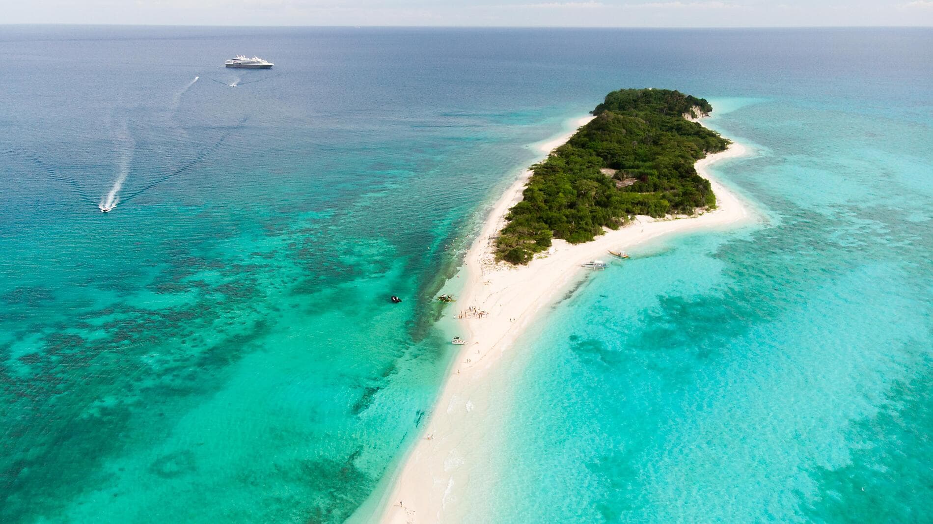 Wild islands and Philippine horizons