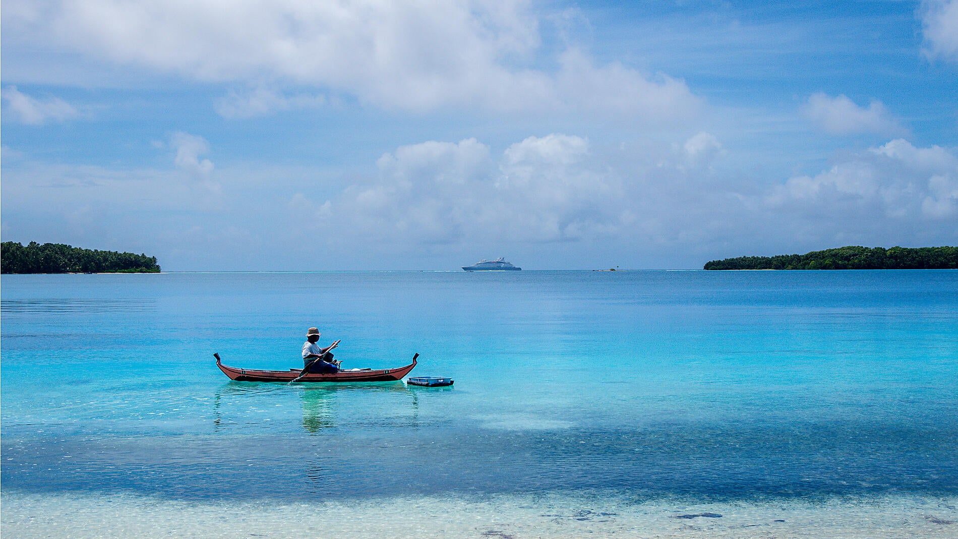 Secrets of the Pacific from the Solomon Islands to Palau Secrets of the Pacific from the Solomon Islands to Palau